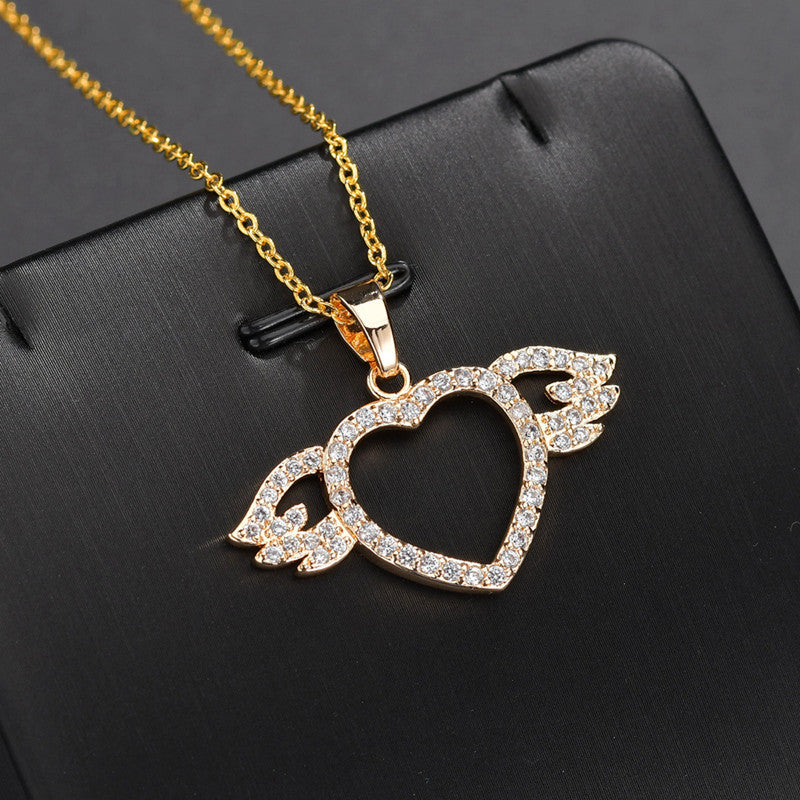 Pendentif Ange Amour Femme - Symbole de Douceur & Féminité