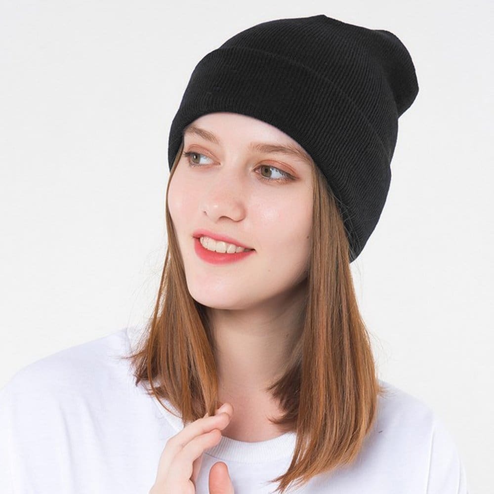 Unisex Soft Knit Slouchy Beanie – Oversized & Warm Winter
