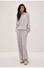 Pantalon Tricot Laine Jambe Droite Coupe Ample — FuturaTrend