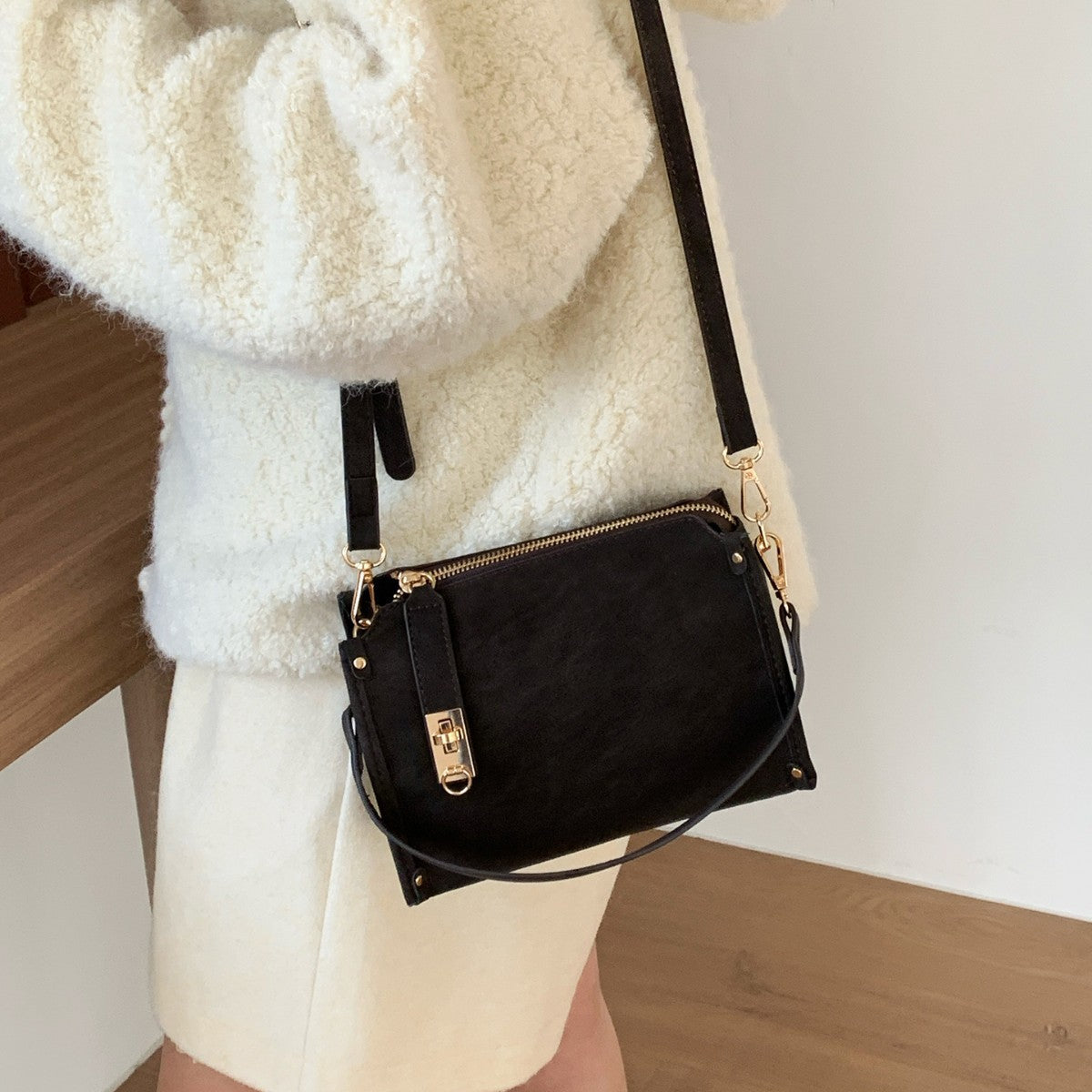 Sac Bandoulière Femme Élégant Fermeture Éclair — Luxury FuturaTrend