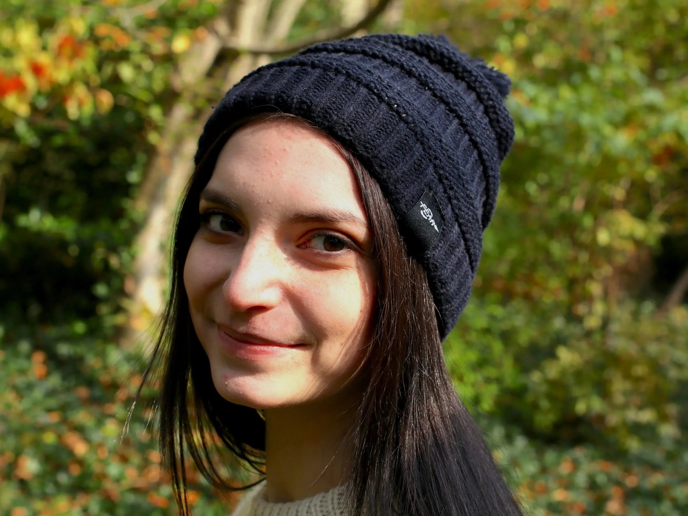 Women's Warm Pom-Pom Hat – Plush Lining & Cable Knit Winter