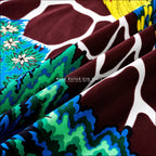 Giraffe Print Silk Scarf 90x90cm — FuturaTrend Iconic Collection