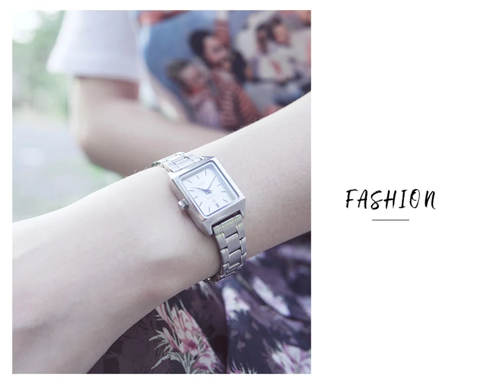 Montre Femme Rectangulaire Luxury — Bijou-Montre Dress Élégant