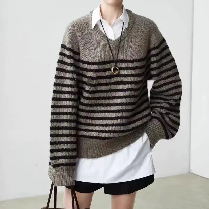 Pull Col V 100% Laine Rayé Premium Femme — Oversize, Manches Longues, Automne/Hiver