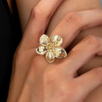 Bague Fleur Métal Ajustable — Design Élégant Quotidien Femme
