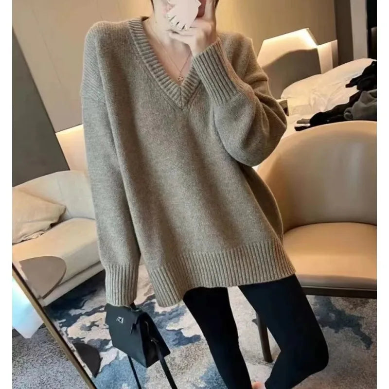 Women's V-Neck Sweater 100% Pure Wool — Oversized, Long Sleeves, Fall/Winter