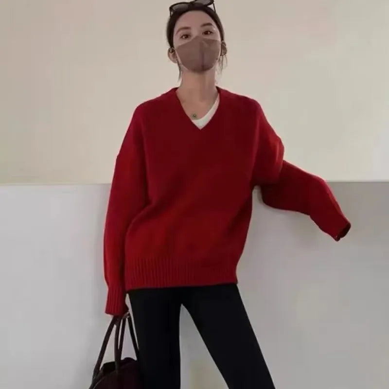 Women's V-Neck Sweater 100% Pure Wool — Oversized, Long Sleeves, Fall/Winter