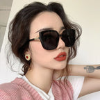 Gafas de sol clásicas para mujer — Diseño vintage UV400 elegante