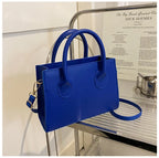 Bolso Negro Elegante — Doble Asa Bandolera Retro FuturaTrend