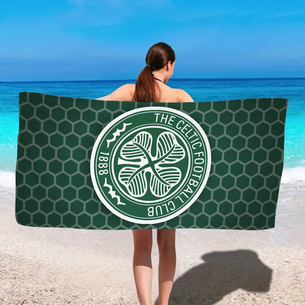 Serviette de Plage Football Club Logo - Microfibre Absorbante Séchage Rapide Sport