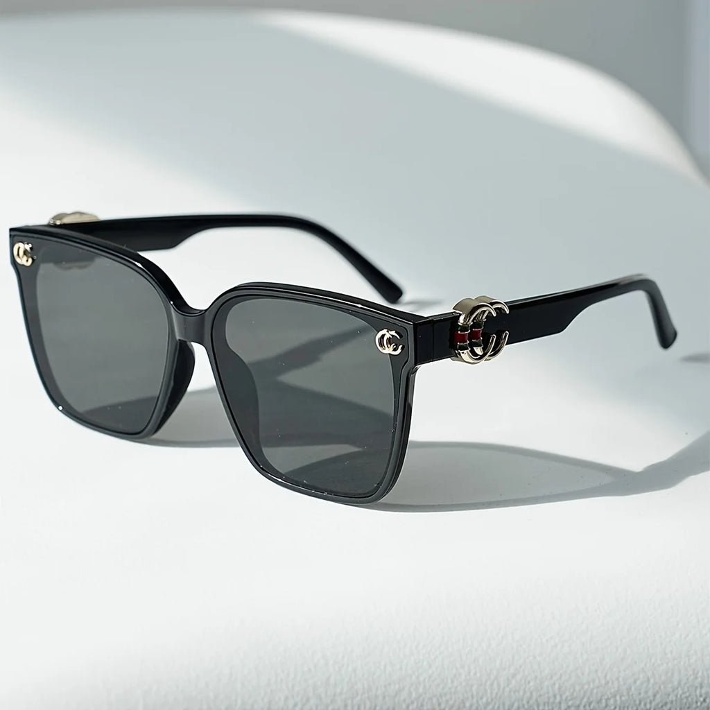 Gafas de Sol Mujer Logo Dorado Oversize — Diseño Lujo UV400