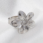 Bague Fleur Métal Ajustable — Design Élégant Quotidien Femme
