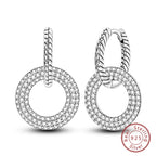 Pendientes de aro con cristales en plata de ley 925: un diseño elegante para mujer.