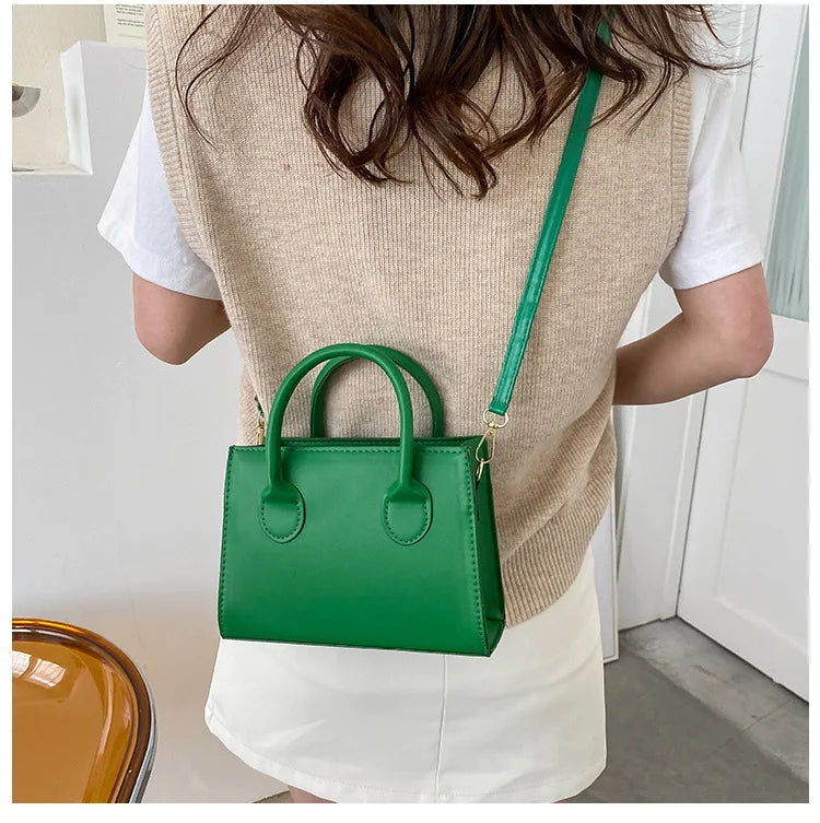 Bolso Negro Elegante — Doble Asa Bandolera Retro FuturaTrend