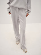 Pantalon Tricot Laine Jambe Droite Coupe Ample — FuturaTrend