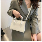 Bolso Negro Elegante — Doble Asa Bandolera Retro FuturaTrend