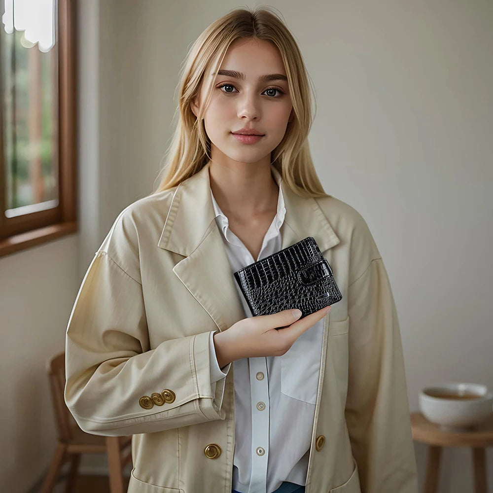 Portefeuille Femme Cuir Verni Compact — Grande Capacité Multifonction FuturaTrend