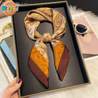 Foulard Carré Soie 90x90cm — Collection Signature FuturaTrend