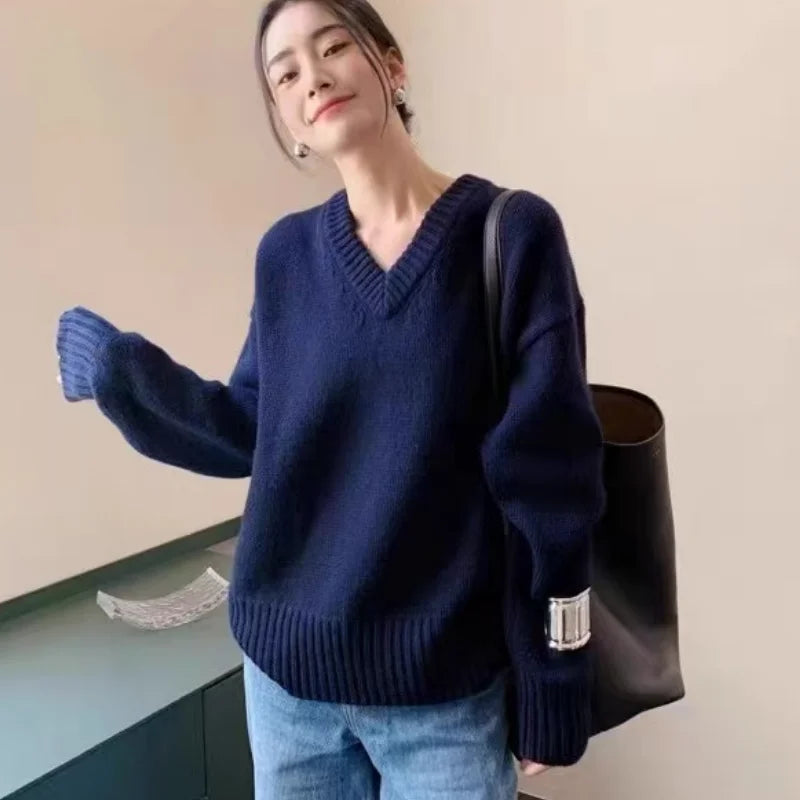 Women's V-Neck Sweater 100% Pure Wool — Oversized, Long Sleeves, Fall/Winter