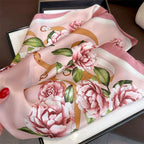 Foulard Soie Femme 70cm Imprimé — Châle Élégant Minimaliste FuturaTrend