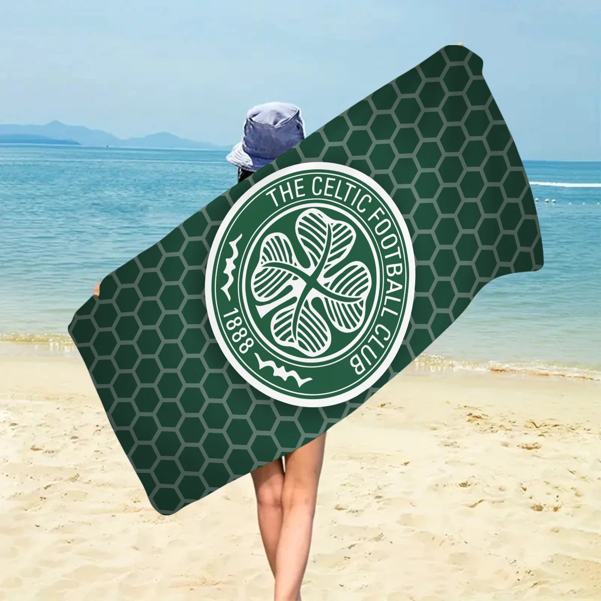 Serviette de Plage Football Club Logo - Microfibre Absorbante Séchage Rapide Sport