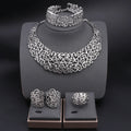 Juego de joyas de plata de 4 piezas para mujer — Collar + Pendientes + Anillo + Pulsera de cristales