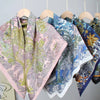 Foulard Carré Twill Motif Floral 90x90cm — Élégance Printanière