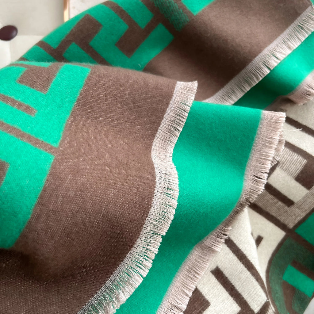 Luxury Geometric Pashmina Scarf — Elegant FuturaTrend Shawl
