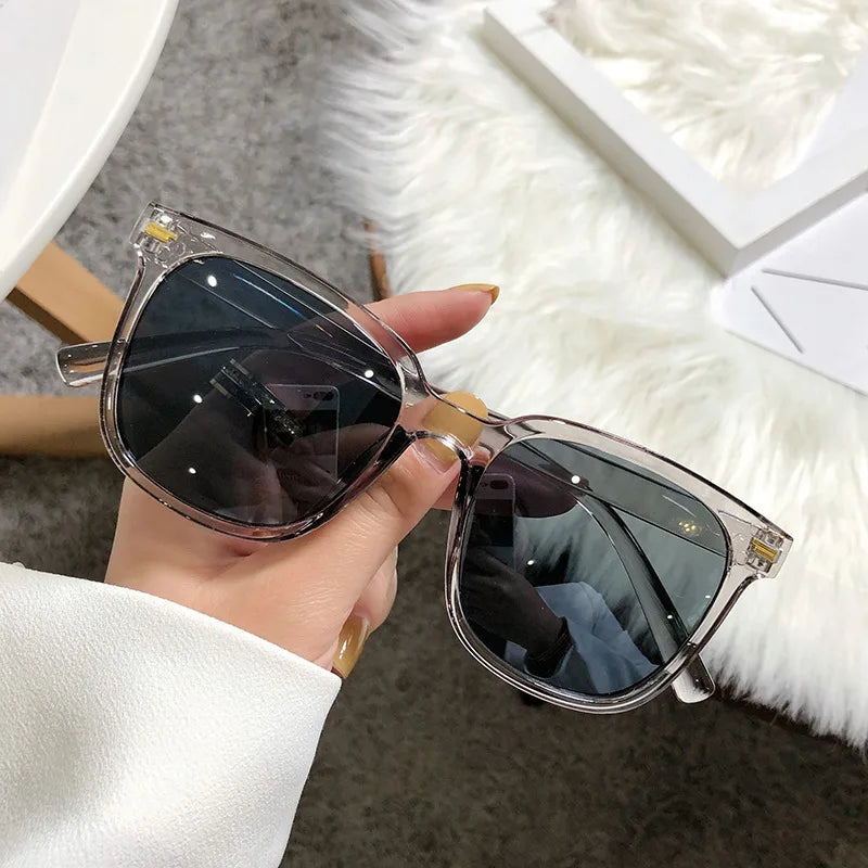 Lunettes de Soleil Femme Luxury — Design Élégant UV400