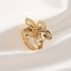Bague Fleur Métal Ajustable — Design Élégant Quotidien Femme