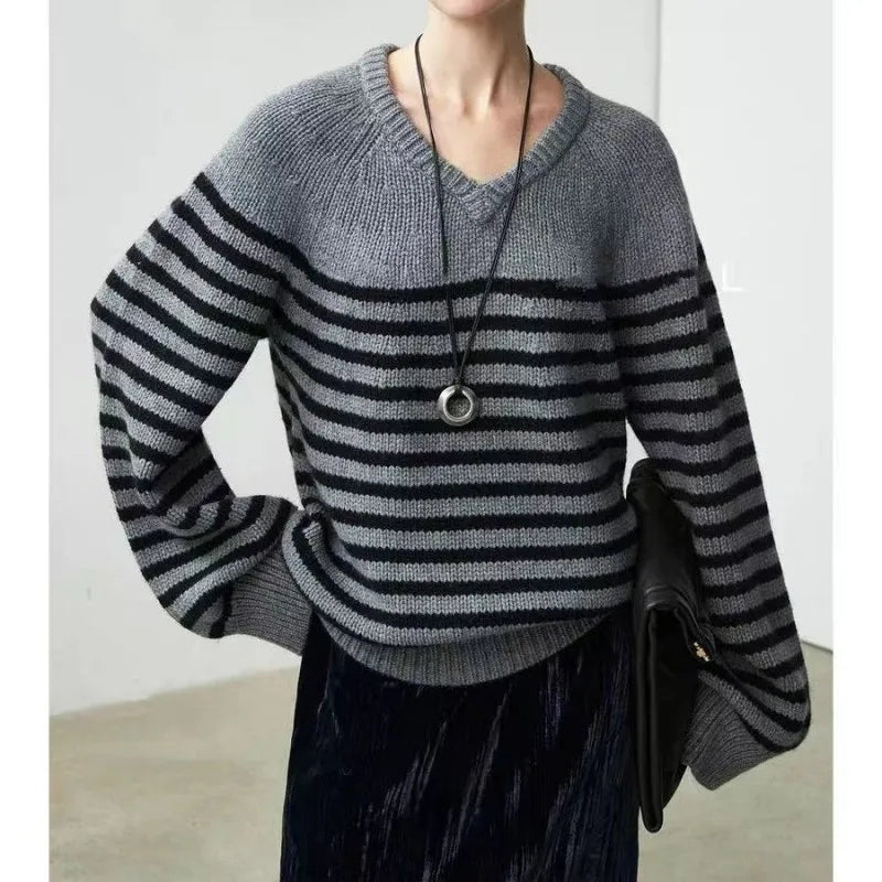 Pull Col V 100% Laine Rayé Premium Femme — Oversize, Manches Longues, Automne/Hiver