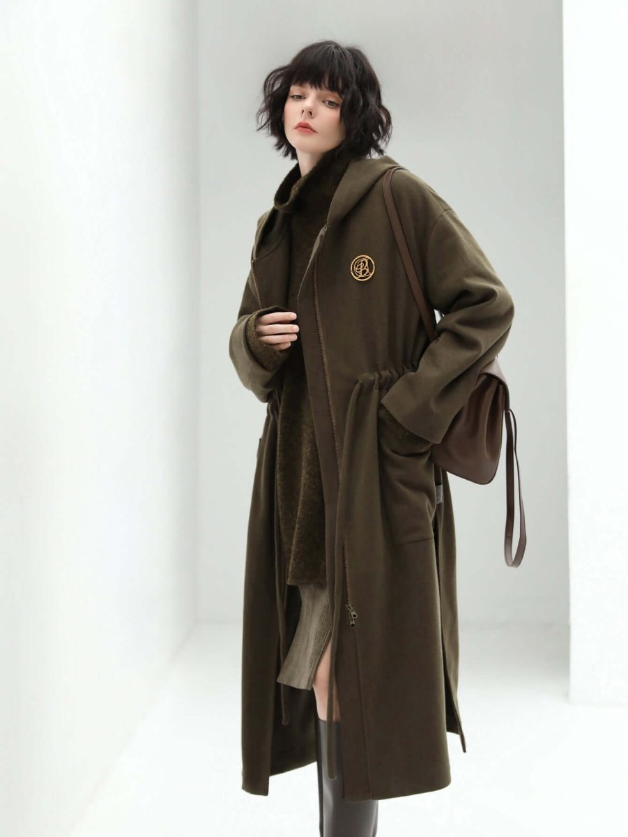 Abrigo de Lana Marrón con Capucha para Mujer – Cordón Ajustable