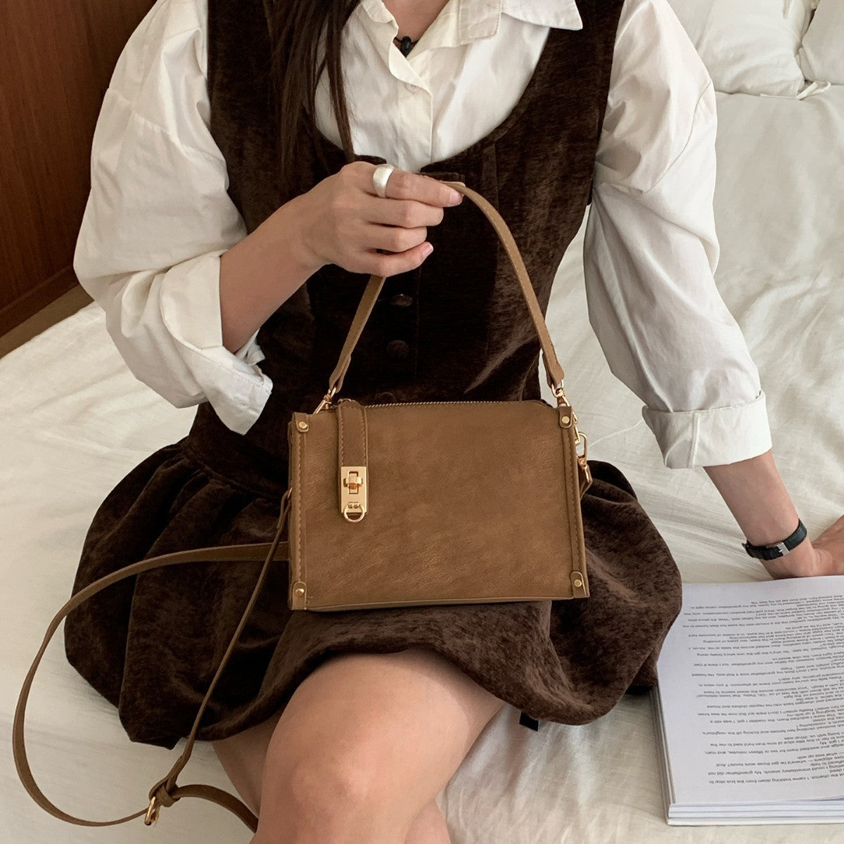 Sac Bandoulière Femme Élégant Fermeture Éclair — Luxury FuturaTrend