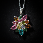 Pendentif fond sombre