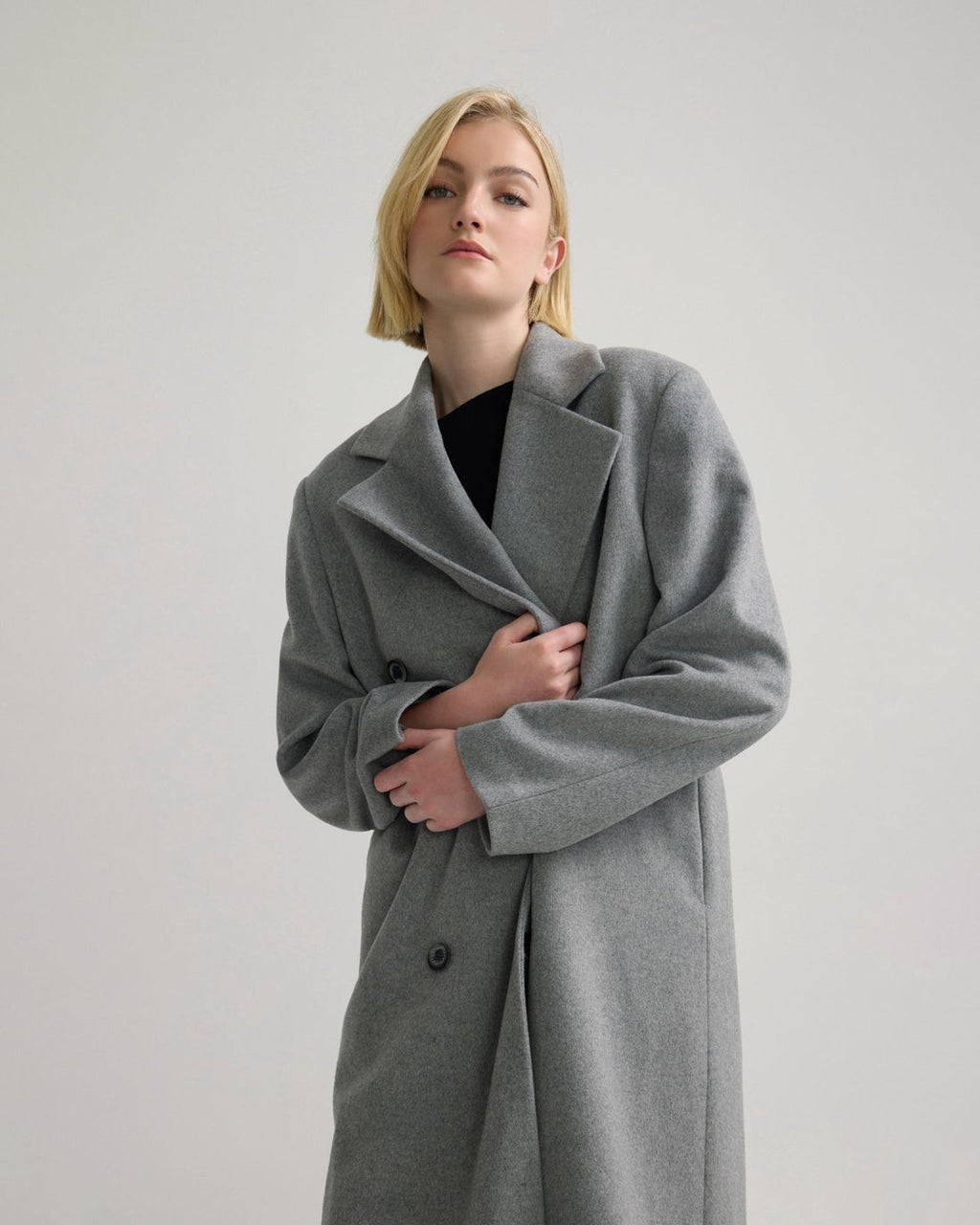 Women's Long Wool Coat – Classic Cut & Winter Comfort | FuturaTrend
