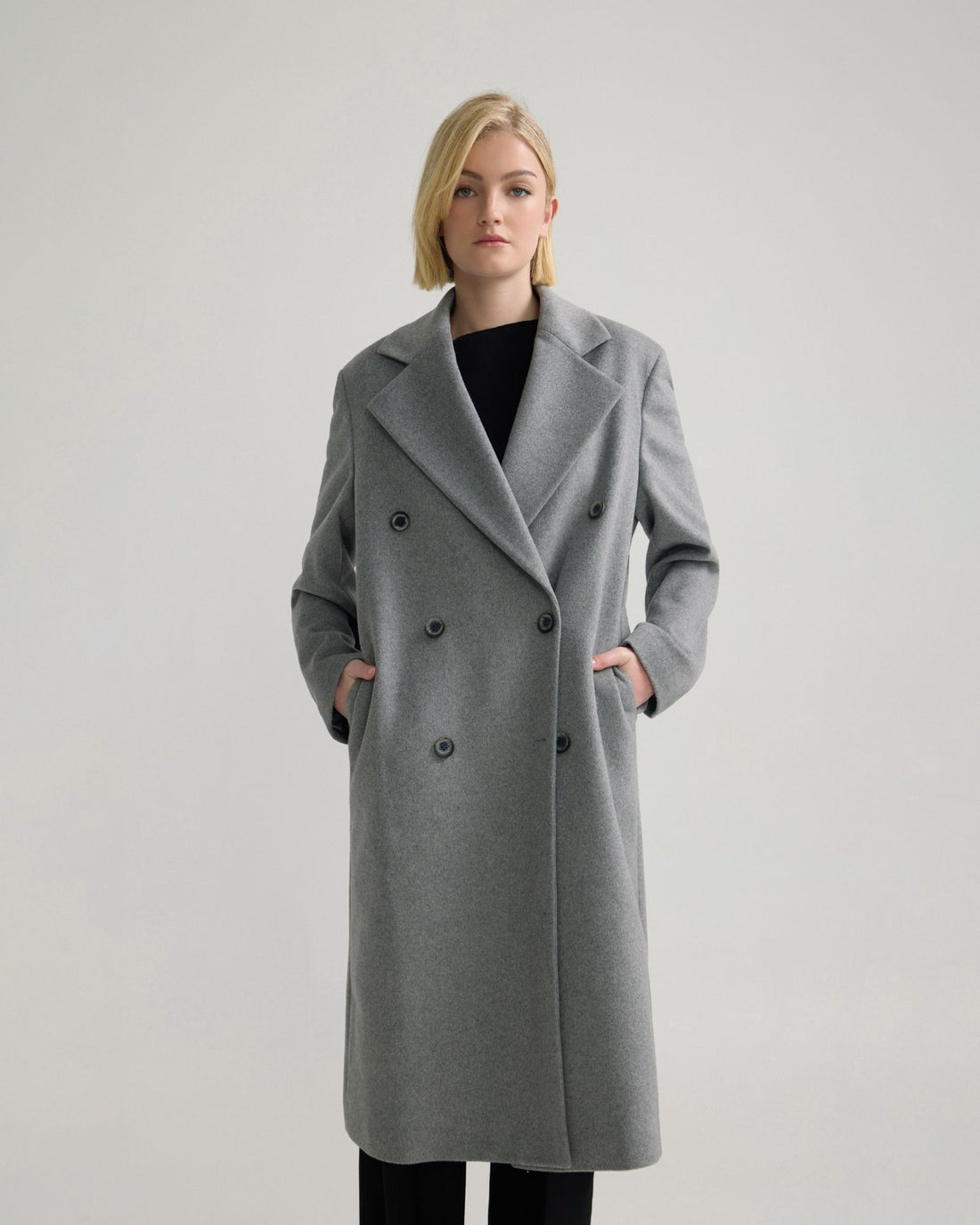 Women's Long Wool Coat – Classic Cut & Winter Comfort | FuturaTrend
