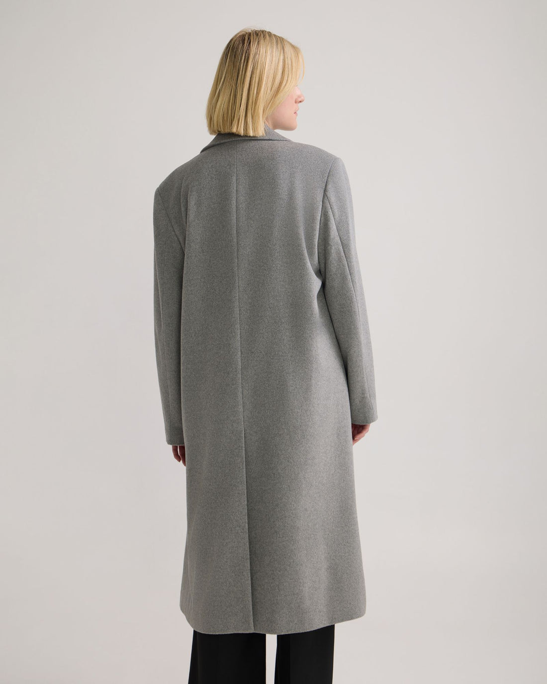 Women's Long Wool Coat – Classic Cut & Winter Comfort | FuturaTrend
