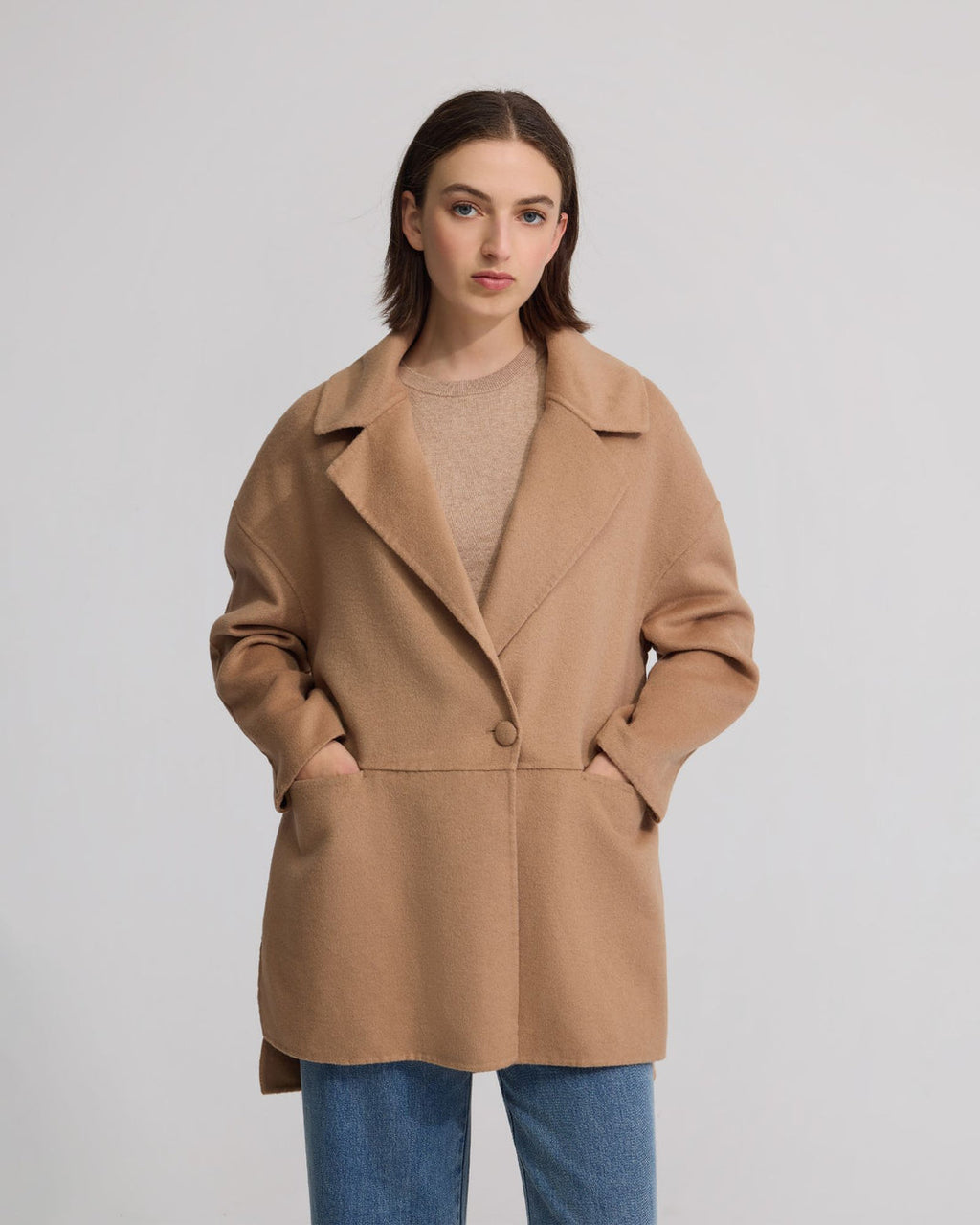 Abrigo de Lana para Mujer – Estilo Elegante y Sofisticado Otoño-Invierno | FuturaTrend