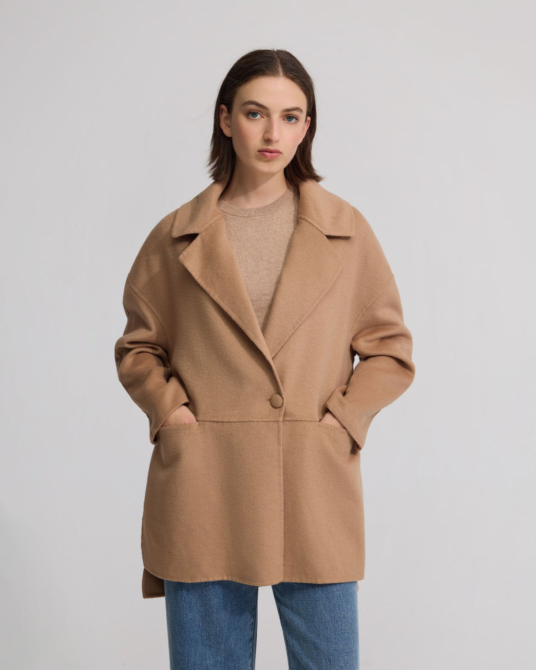 Abrigo de Lana para Mujer – Estilo Elegante y Sofisticado Otoño-Invierno | FuturaTrend