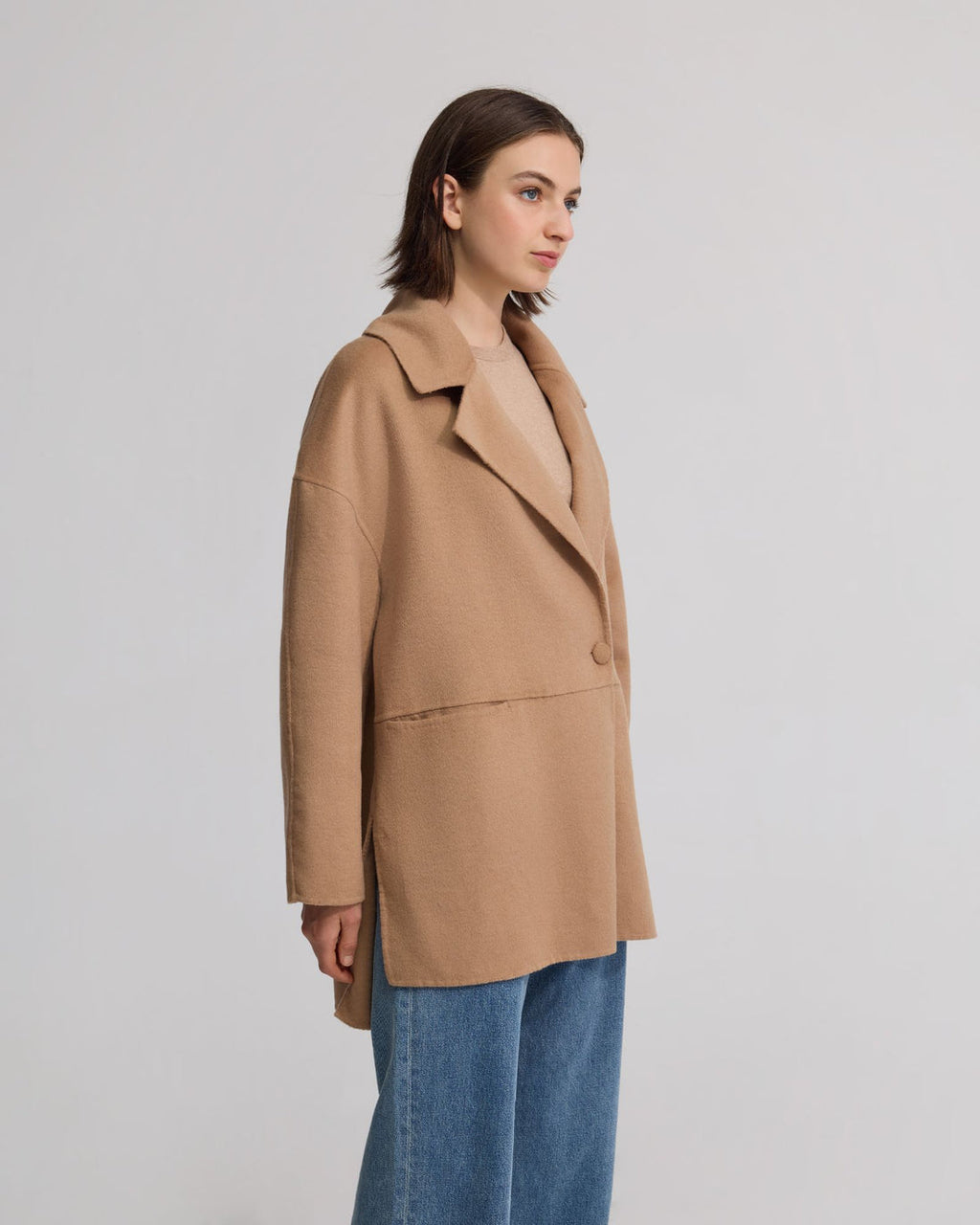 Abrigo de Lana para Mujer – Estilo Elegante y Sofisticado Otoño-Invierno | FuturaTrend